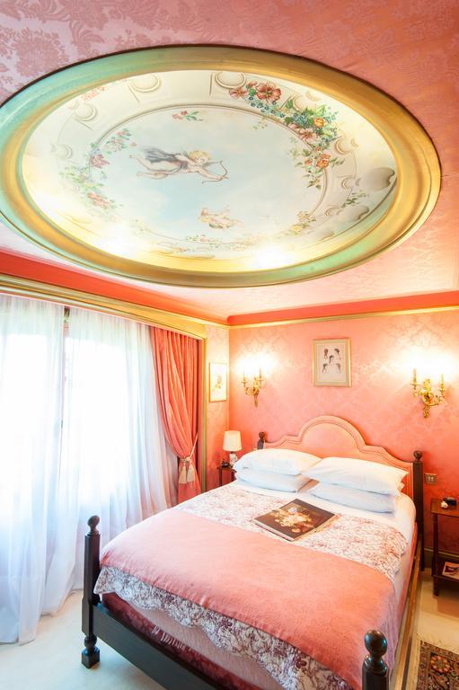 Bed and Breakfast Le Petit Manoir des Bruyères Villefargeau Esterno foto
